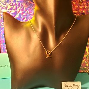 SOLD: Tiffany&Co Paloma Picasso 18kt YG Loving Heart Necklace